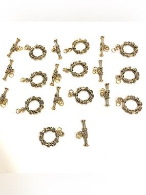 9 Ornate Gold Tone Toggles